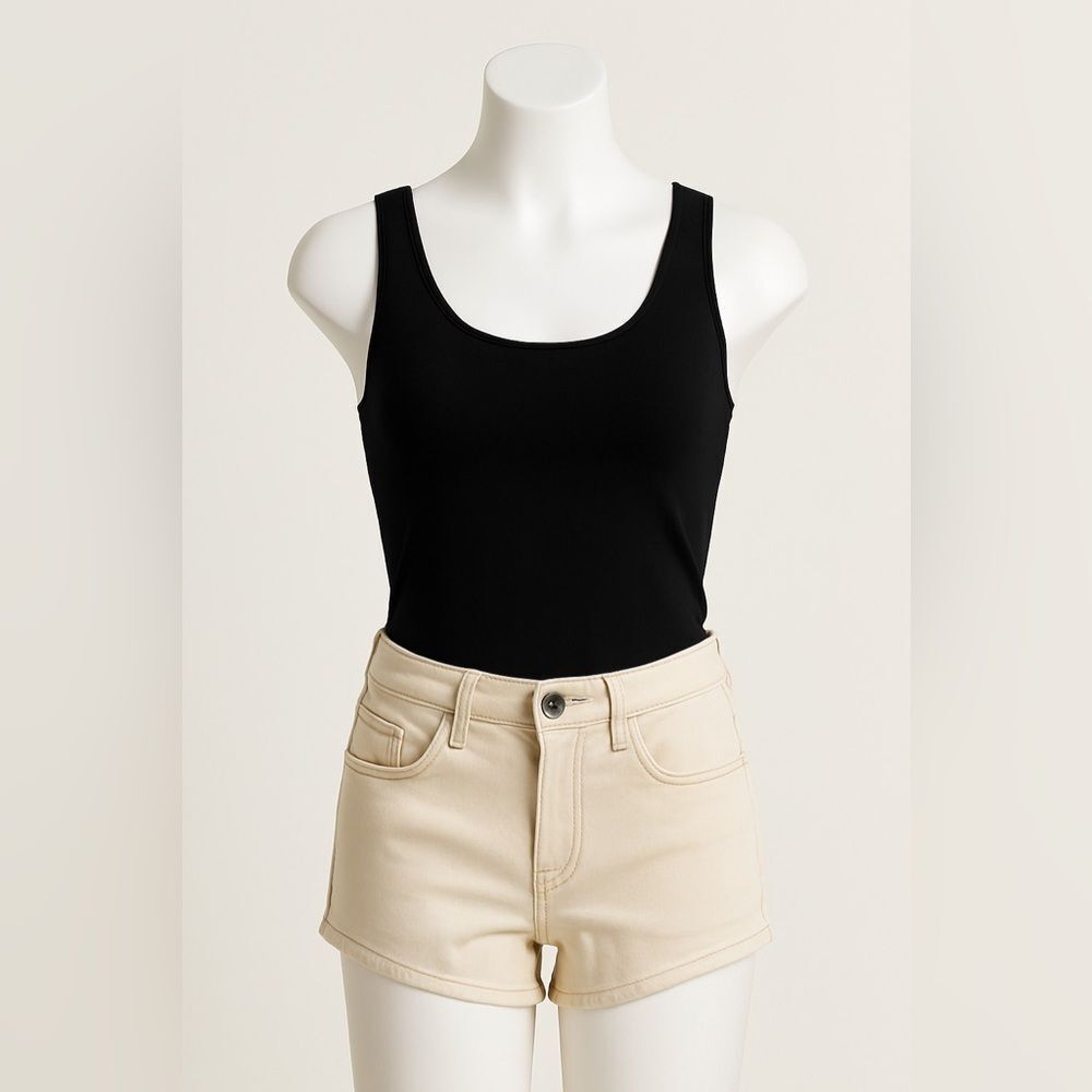 Free People White High-Rise Denim Shorts – Size W26